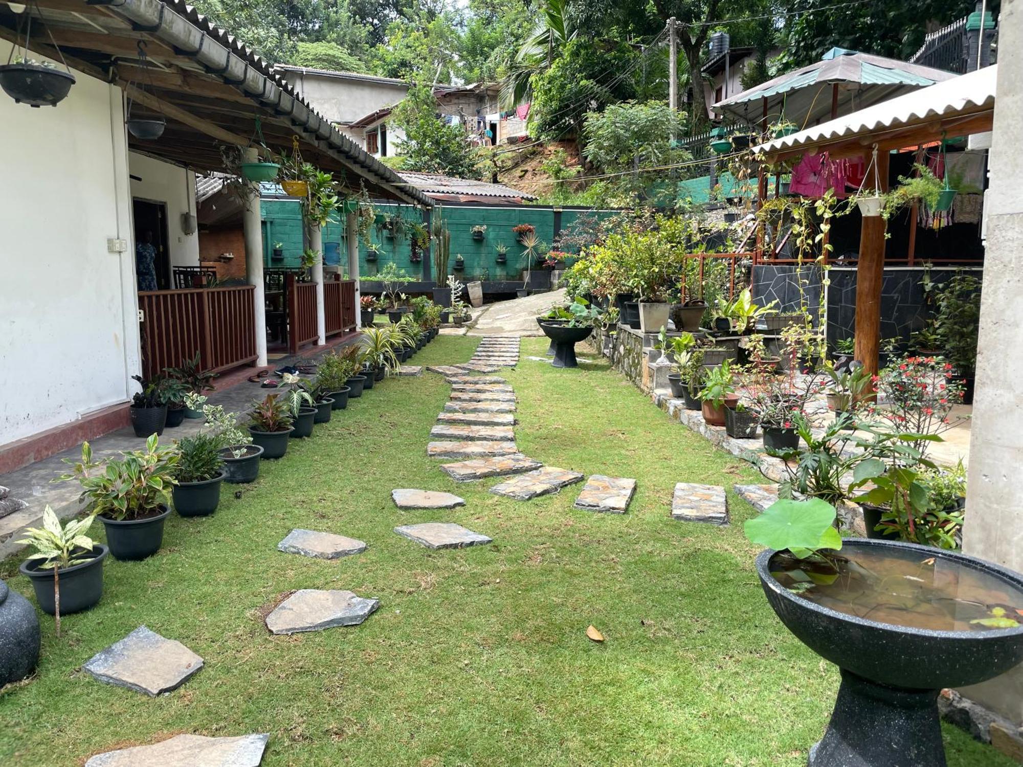Kandy Food Lovers Home Stay By Ags Exterior photo